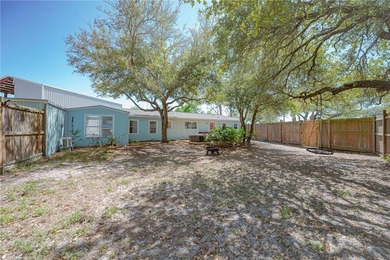 GREAT INVESTMENT OPPORTUNITY & LOCATION! Enjoy this relaxing - photo 11