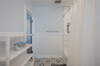 GREAT INVESTMENT OPPORTUNITY & LOCATION! Enjoy this relaxing - photo 19