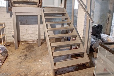 Wow an Investors dream! Rare Find! Not your average home. True - photo 31