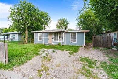 Unlock the potential of this property located in the heart of - photo 2
