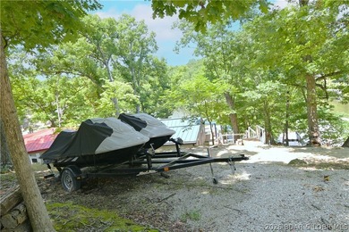 Lakefront cabins like this are getting harder and harder to - photo 14