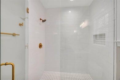 A new construction, beautiful custom home, in the Sanctuary Cove - photo 32