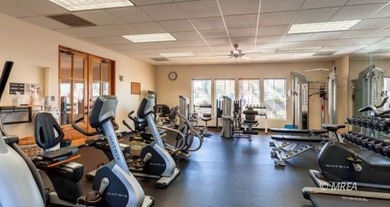 Beautifully furnished & elegantly remodeled 2 bedroom + den - photo 34