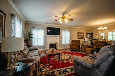 WELCOME TO A BEAUTIFUL COUNTRY PROPERTY OFFERING THE PERFECT - photo 9