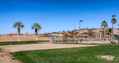 Beautifully furnished & elegantly remodeled 2 bedroom + den - photo 40
