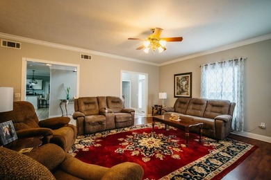 WELCOME TO A BEAUTIFUL COUNTRY PROPERTY OFFERING THE PERFECT - photo 10
