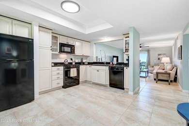 Price Reduction!! DIRECT OCEAN, nicely remodeled 2-bedroom 2 - photo 5