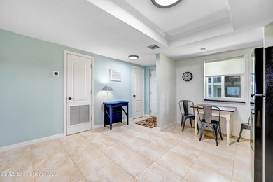 Price Reduction!! DIRECT OCEAN, nicely remodeled 2-bedroom 2 - photo 10