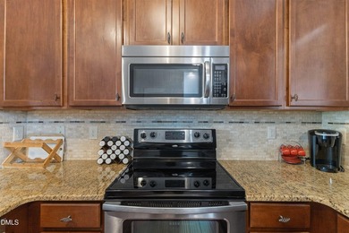 Welcome home to this beautiful, move-in-ready end-unit townhouse - photo 10