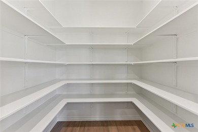Spieth plan with upgraded SHORE flooring, quartz countertops, 8' - photo 8