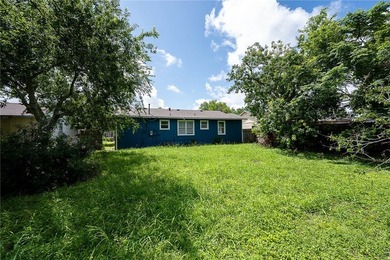 Move in ready, fresh paint, new roof (June 2026) located in the - photo 11