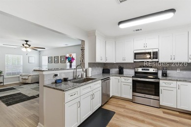 Beautifully renovated 3-bedroom, 2-bath home ideally located - photo 17
