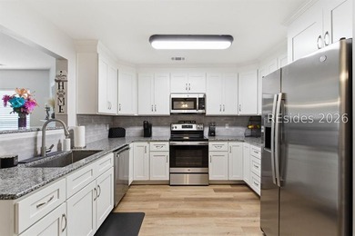 Beautifully renovated 3-bedroom, 2-bath home ideally located - photo 18