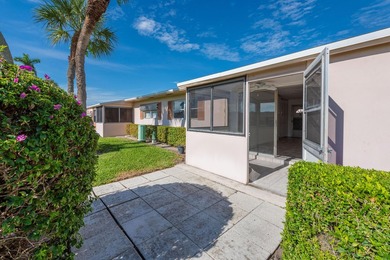 1 bedroom 1.5 baths. Fully remodeled. Enjoy vibrant living in - photo 18