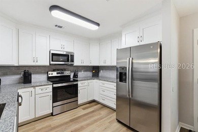 Beautifully renovated 3-bedroom, 2-bath home ideally located - photo 20