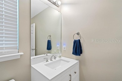 Beautifully renovated 3-bedroom, 2-bath home ideally located - photo 29