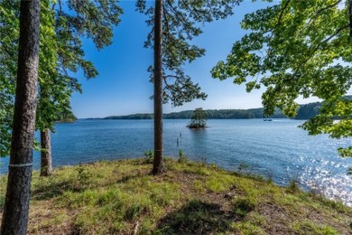 Lake Keowee Lot For Sale in Sunset South Carolina