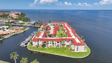 ONE OF THE BEST WATERFRONT LOCATIONS IN PUNTA GORDA! Perfectly - photo 32