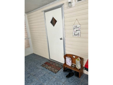 Welcome to your adorable getaway home in The Hamptons Golf and - photo 32