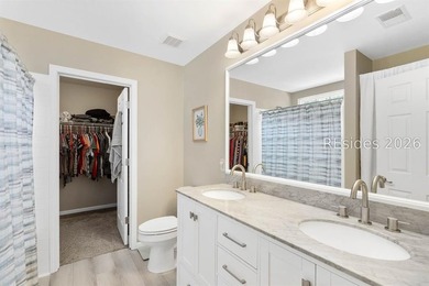 Beautifully renovated 3-bedroom, 2-bath home ideally located - photo 36