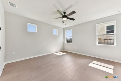 Trevino plan with upgraded kitchen, quartz countertops, upgraded - photo 6