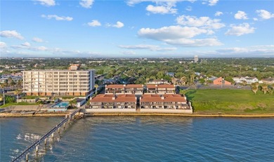 Welcome to luxury coastal living on iconic Ocean Drive, offering - photo 1