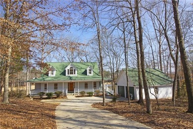 Lees Lake Home For Sale in Opelika Alabama