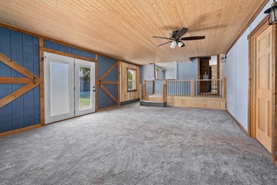 This country home is situated in a private setting just minutes - photo 12