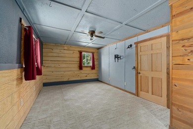 This country home is situated in a private setting just minutes - photo 13