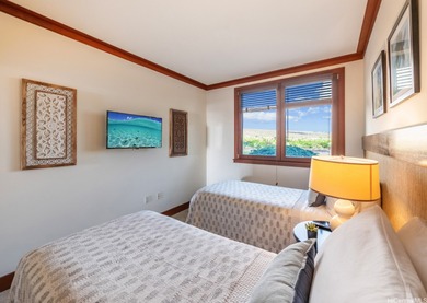 Welcome to Villa O505, where sweeping views of the lagoon and - photo 13