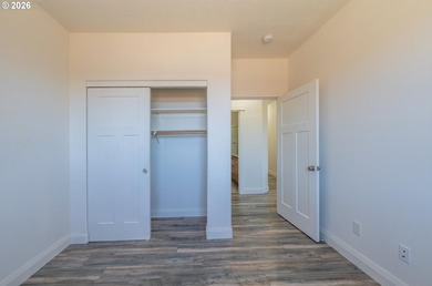 Beautifully maintained 4-bedroom, 2-bath, 1,919 sq ft home built - photo 14