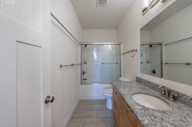 Beautifully maintained 4-bedroom, 2-bath, 1,919 sq ft home built - photo 16