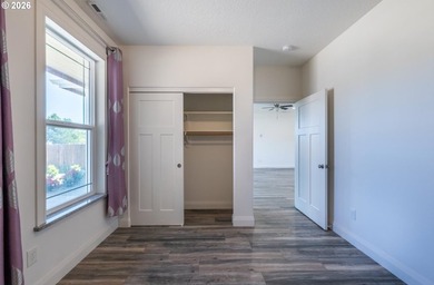 Beautifully maintained 4-bedroom, 2-bath, 1,919 sq ft home built - photo 19