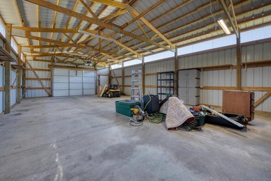 This country home is situated in a private setting just minutes - photo 21