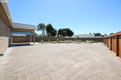 Beautifully maintained 4-bedroom, 2-bath, 1,919 sq ft home built - photo 25