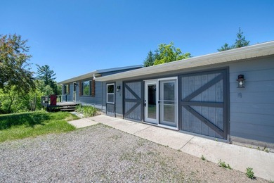 This country home is situated in a private setting just minutes - photo 28