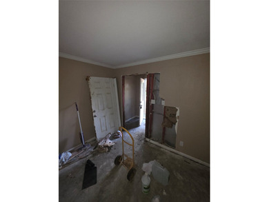 Rehab, fix'r upper-repairs required. The sales price is net cash - photo 29