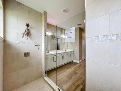 Stunning, only 1 year old, 4-bedroom, 2-bathroom home located in - photo 32
