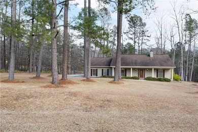 Lake Home For Sale in Dadeville, Alabama