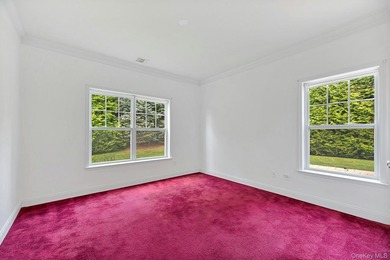 Welcome to this beautifully maintained end unit offering comfort - photo 13