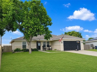 Up to $10,000 in Closing Costs!!! Coastal living at its best! - photo 3