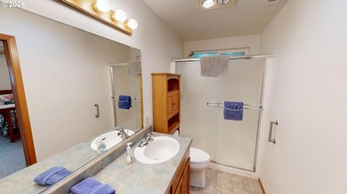IMMACULATELY maintained home near Harris Beach, and in a quiet - photo 24