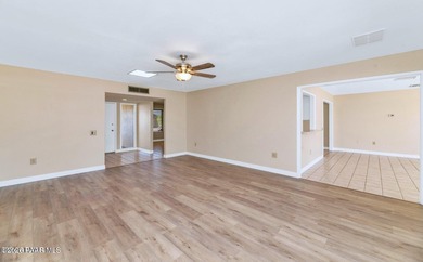 FABULOUS Sun City West Opportunity -- Lifestyle + Income