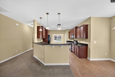 Just in time for summer celebrations! Prime location in the - photo 14