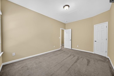 Just in time for summer celebrations! Prime location in the - photo 26