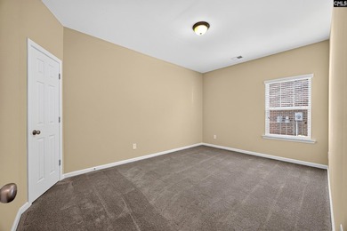 Just in time for summer celebrations! Prime location in the - photo 27