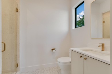 Set within the private gates of Summit Rock in Horseshoe Bay - photo 32