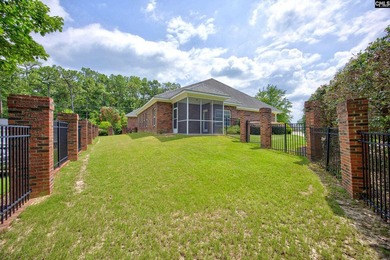 Just in time for summer celebrations! Prime location in the - photo 38