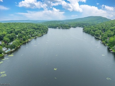 Wake up to beautiful lake views in this well-maintained - photo 48
