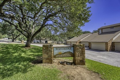 Great end townhome immaculate with furnishing, wood flooring - photo 5